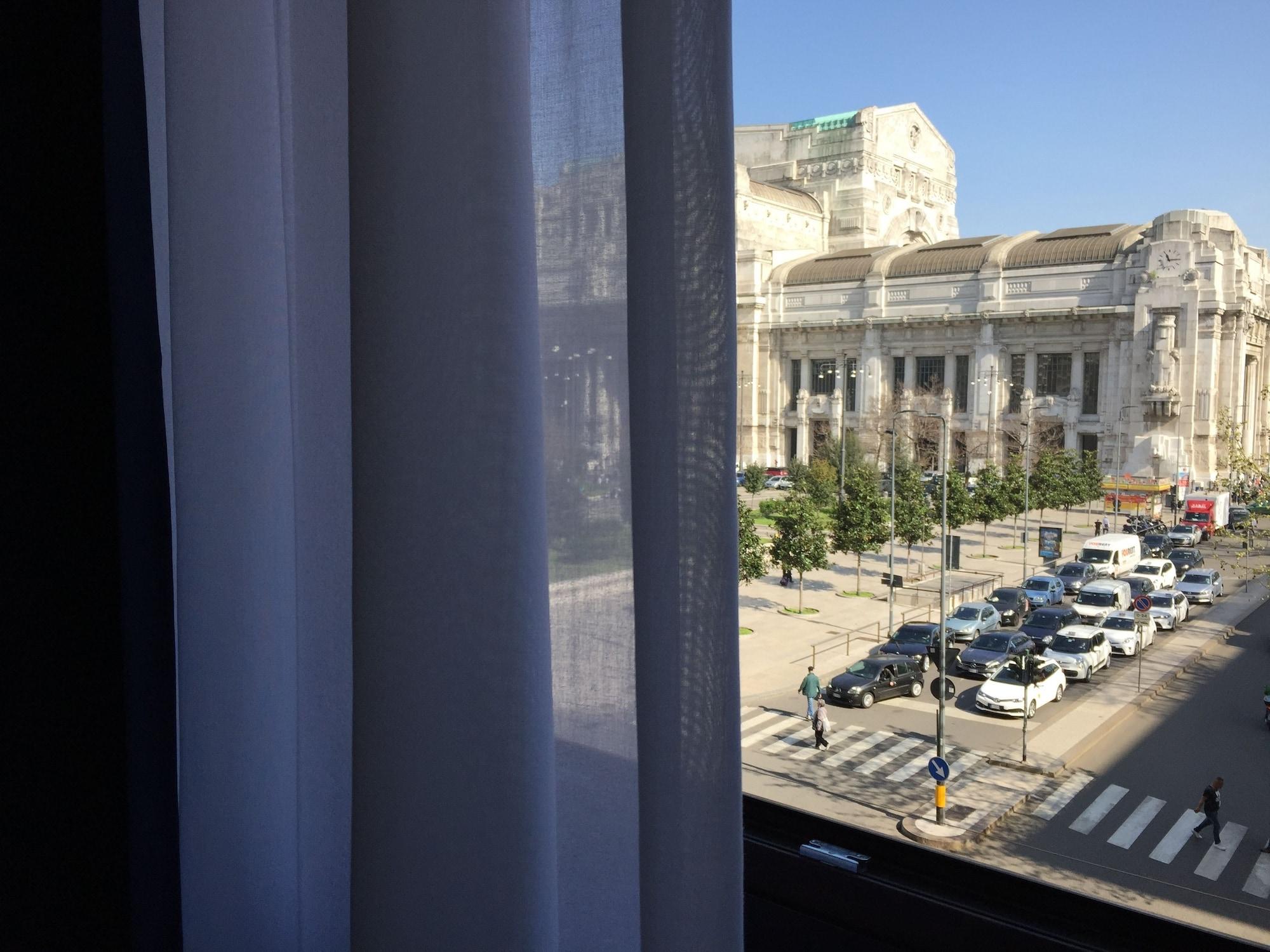 Av Hotel Milano Екстериор снимка