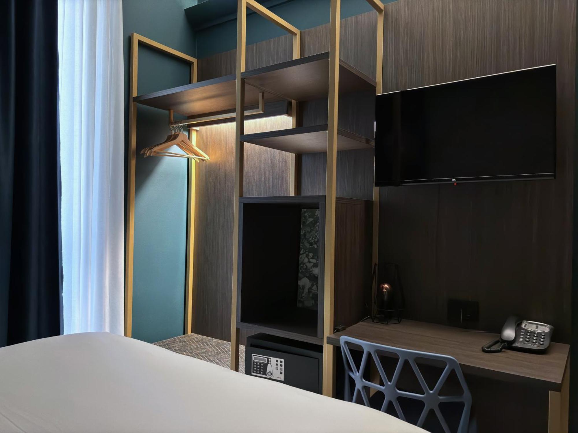 Av Hotel Milano Екстериор снимка