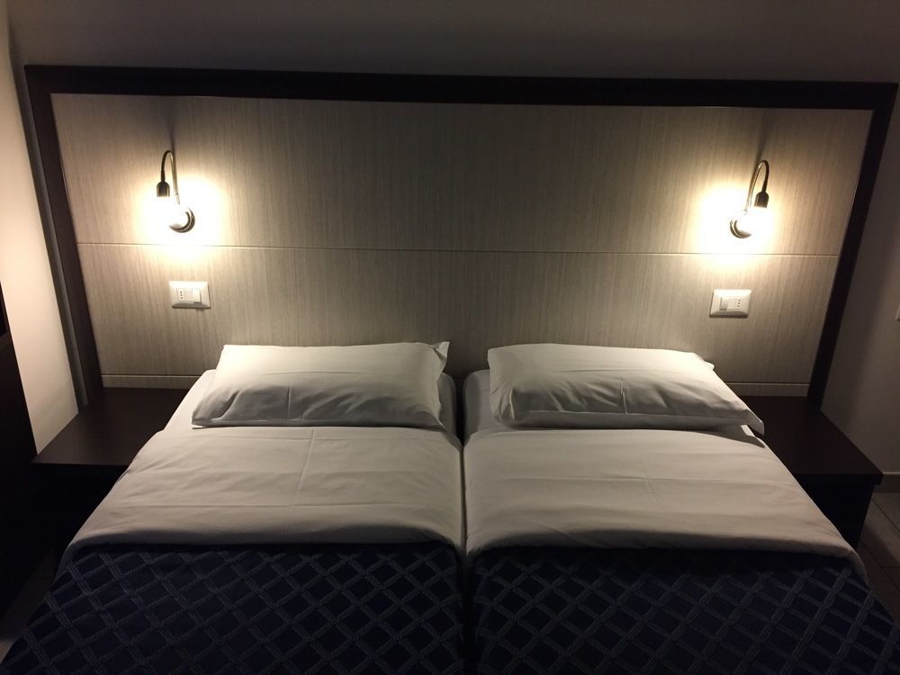 Av Hotel Milano Екстериор снимка